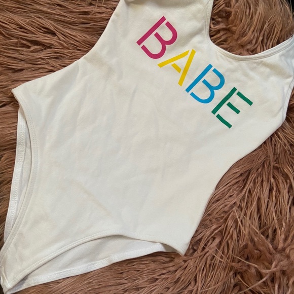LA Hearts multicolor “BABE” white bodysuit - Picture 3 of 3